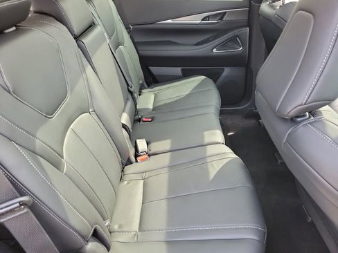 Used 2025 INFINITI QX60 Luxe image 28