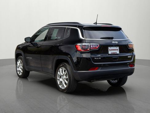 Used 2023 Jeep Compass Latitude image 5