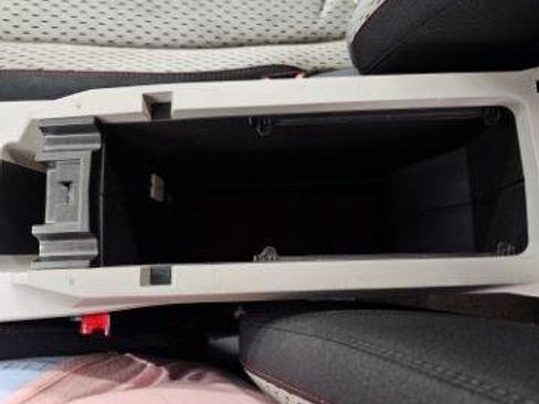 Used 2011 Chevrolet Equinox LS w/ Bluetooth Package image 16