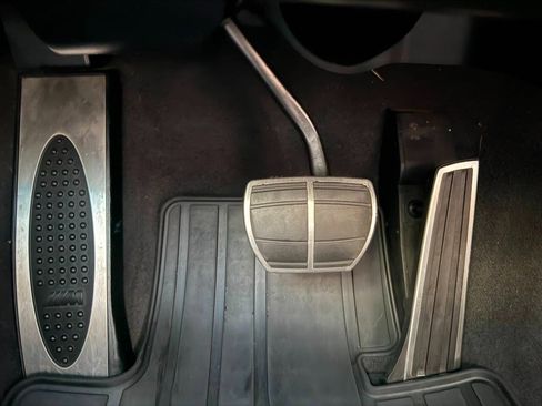 Used 2011 BMW 335is Convertible image 34