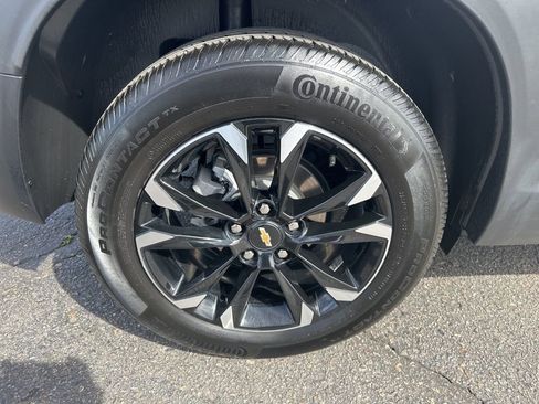 Used 2023 Chevrolet TrailBlazer LT w/ Convenience Package AWD/4WD image 39