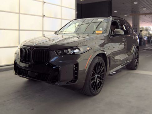 Used 2024 BMW X5 sDrive40i w/ M Sport Package RWD image 10