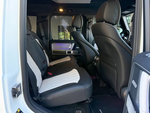 Used 2024 Mercedes-Benz G 550 G 550 image 27