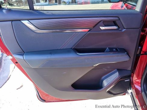 Used 2024 GMC Acadia AT4 w/ LPO, Floor Liner Package image 27