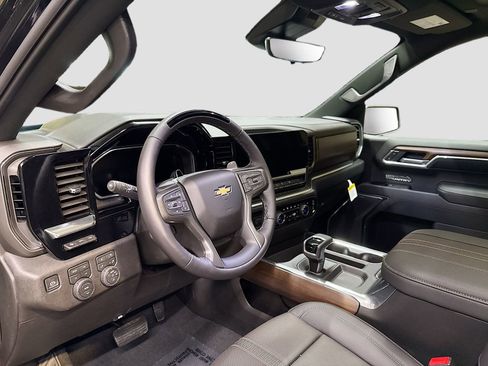New 2026 Chevrolet Silverado 1500 High Country AWD/4WD image 10