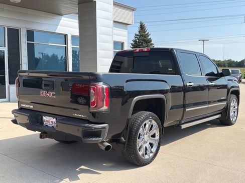 Used 2017 GMC Sierra 1500 Denali w/ Denali Ultimate Package AWD/4WD image 7