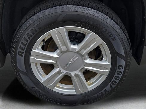 Used 2016 GMC Terrain SLE image 9