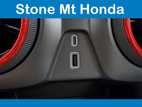 Used 2025 Chevrolet Blazer RS image 31