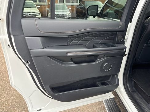 Certified 2023 Ford Expedition Max Platinum AWD/4WD image 14