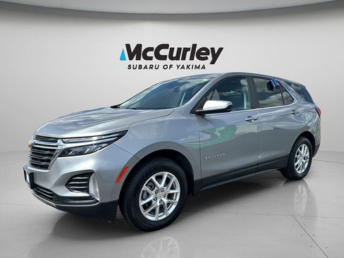 Used 2024 Chevrolet Equinox LT AWD/4WD image 3