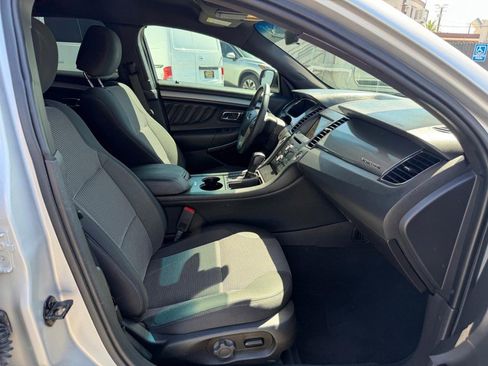 Used 2019 Ford Taurus SEL w/ Equipment Group 201A FWD image 22