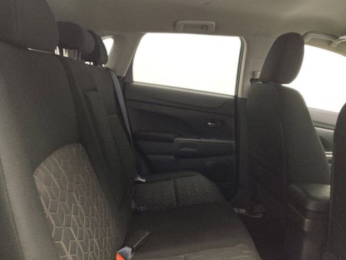 Used 2023 Mitsubishi Outlander Sport ES AWD/4WD image 19