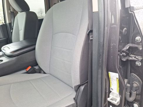 Used 2024 RAM 1500 Classic SLT image 22