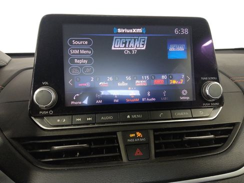 Used 2022 Nissan Altima 2.5 SR FWD image 25