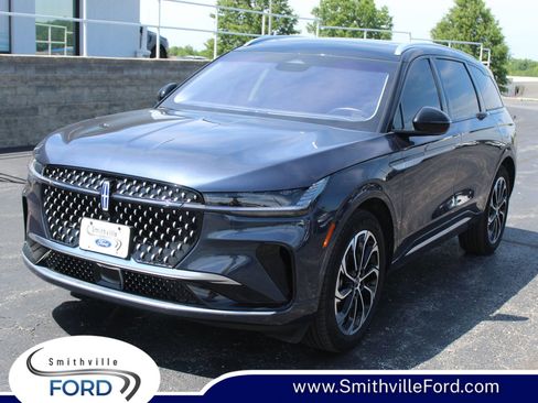 Used 2024 Lincoln Nautilus Reserve w/ Equipment Group 202A AWD/4WD image 1