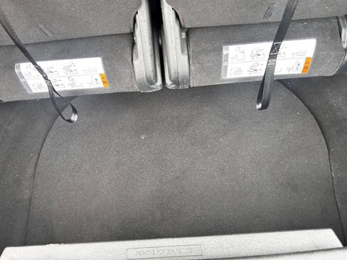 Used 2019 Ford Explorer XLT image 16