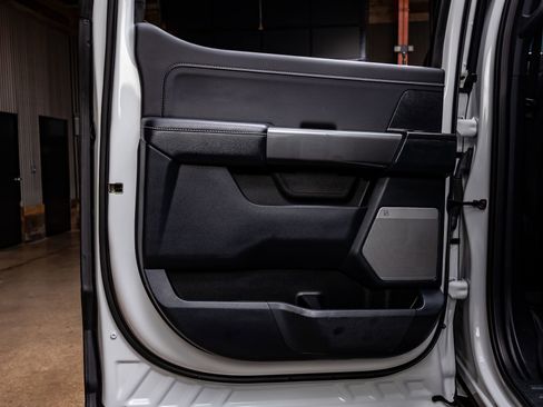 Used 2022 Ford F150 XLT w/ Equipment Group 302A High image 38