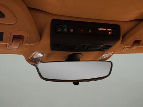 Used 2023 Chevrolet Corvette Stingray Premium Conv w/ Z51 Performance Package image 25