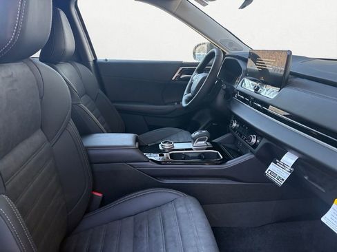 New 2026 Mitsubishi Outlander SE image 12