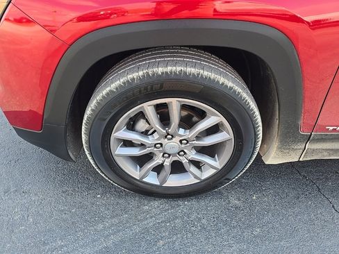 Used 2022 GMC Terrain SLT image 4