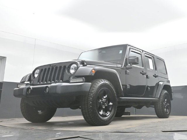 Used 2015 Jeep Wrangler Unlimited Sahara AWD/4WD image 42