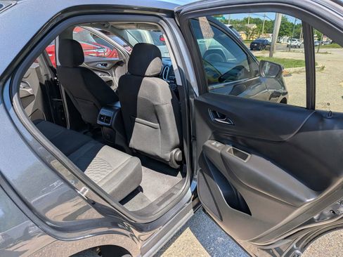 Used 2018 Chevrolet Equinox LT AWD/4WD image 38