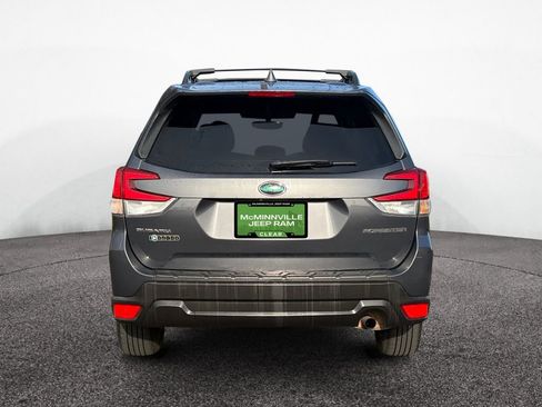 Used 2022 Subaru Forester Premium w/ Popular Package #1 AWD/4WD image 4