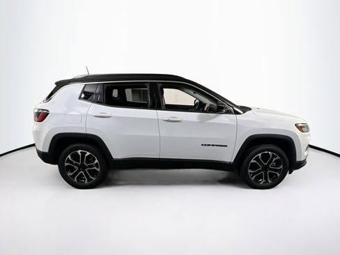 Used 2022 Jeep Compass Limited AWD/4WD image 4