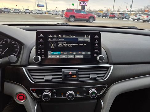 Used 2019 Honda Accord EX-L image 25