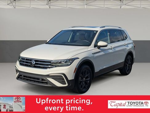 Used 2024 Volkswagen Tiguan SE AWD/4WD image 4