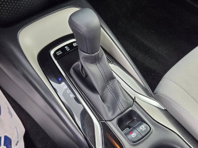 Used 2021 Toyota Corolla LE w/ Carpet Mat Package (TMS) FWD image 11