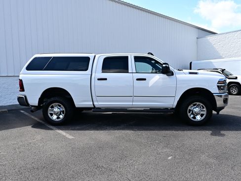 Used 2025 RAM 2500 Tradesman AWD/4WD image 5