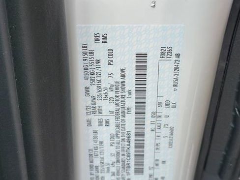 New 2026 Ford Transit 250 148 Medium Roof w/ Load Area Protection Package image 31