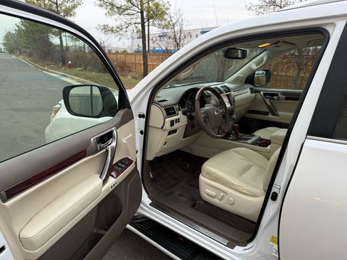 Used 2012 Lexus GX 460 image 12