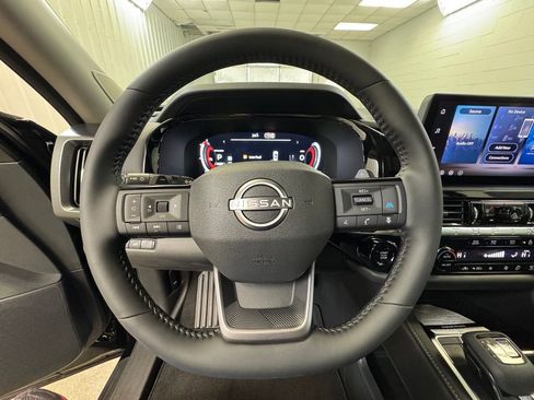 New 2026 Nissan Pathfinder SL AWD/4WD image 33