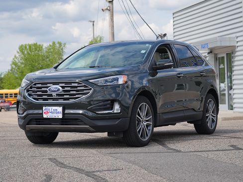 Used 2024 Ford Edge Titanium w/ Equipment Group 301A AWD/4WD image 8