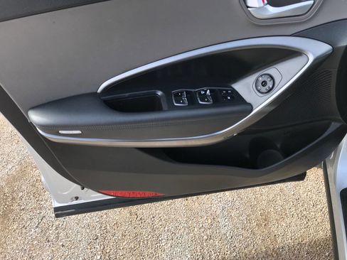 Used 2018 Hyundai Santa Fe Sport image 5