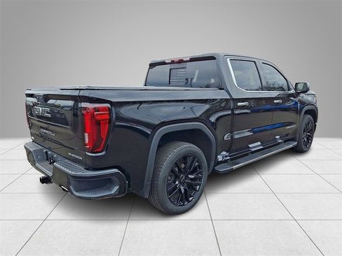 Used 2022 GMC Sierra 1500 Denali w/ Technology Package image 4