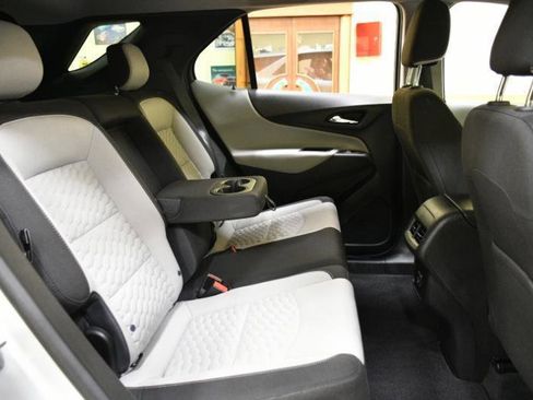 Used 2019 Chevrolet Equinox LS w/ LS Convenience Package image 47