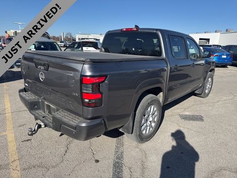 Certified 2022 Nissan Frontier SV w/ Technology Package image 5