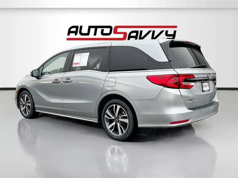 Used 2024 Honda Odyssey Touring image 5