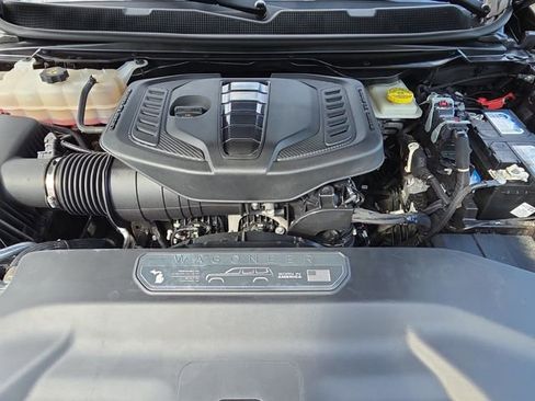 Used 2024 Jeep Wagoneer Series II AWD/4WD image 27