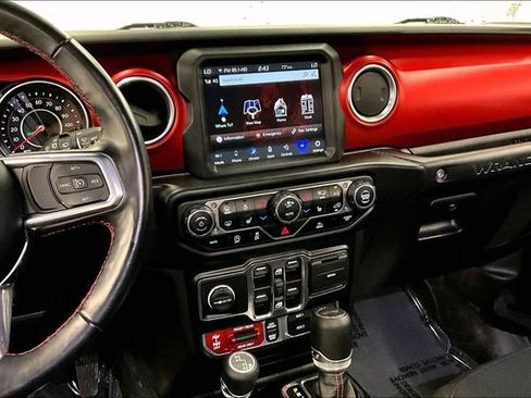 Used 2022 Jeep Wrangler Unlimited Rubicon w/ Dual Top Group AWD/4WD image 7