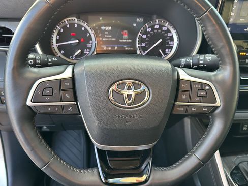 Certified 2022 Toyota Highlander Limited image 17