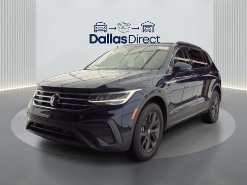 Used 2022 Volkswagen Tiguan SE image 2