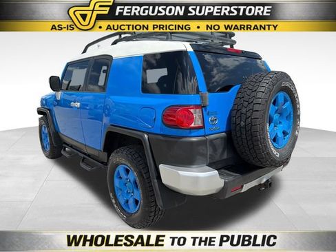 Used 2007 Toyota FJ Cruiser 4WD w/ Convenience Pkg image 5
