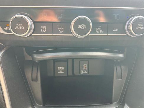 Used 2018 Honda Accord EX image 14