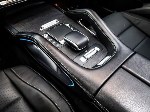 Certified 2022 Mercedes-Benz GLS 450 4MATIC image 7