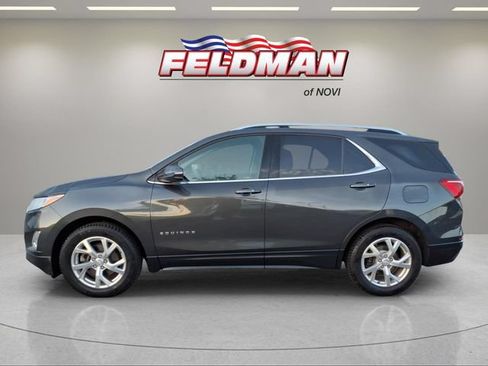 Used 2018 Chevrolet Equinox LT FWD image 2