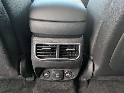 Used 2023 Hyundai Santa Fe Limited AWD/4WD image 27